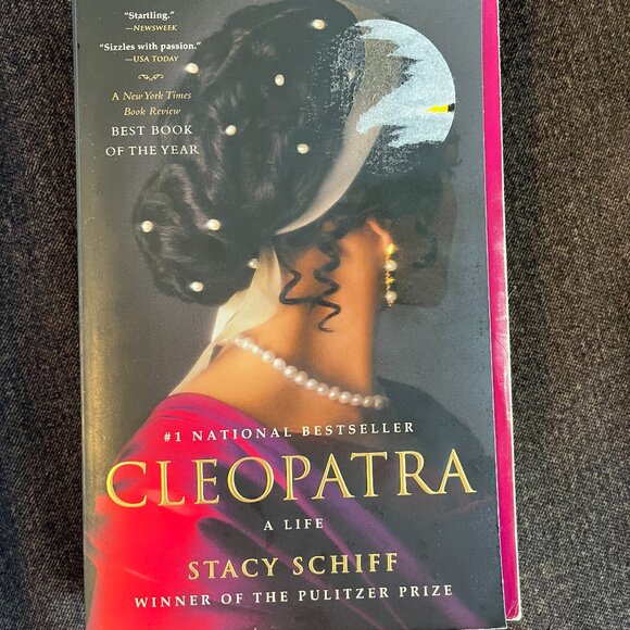 Cleopatra book - Picture 1 of 1
